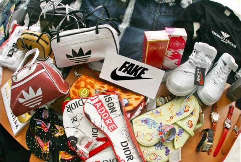 gửi hàng fake đi nước ngoài
