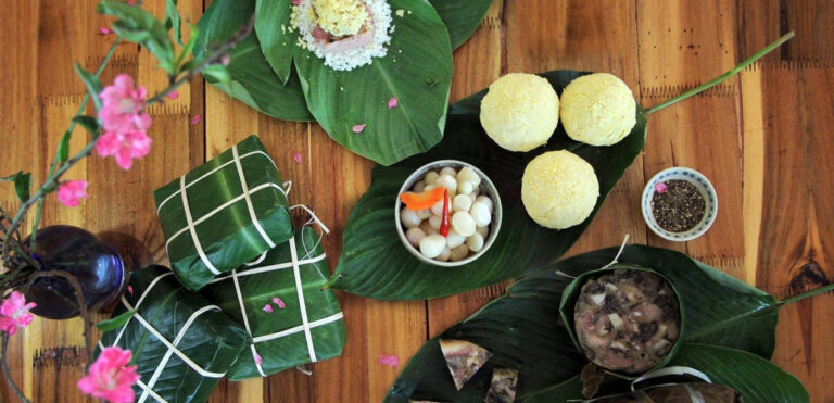 gửi bánh chưng , giò chả vào sài gòn bằng máy bay